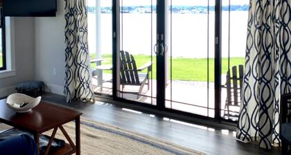 Harbor View Landing, Mystic CT - The Block Island Waterfront Cottage