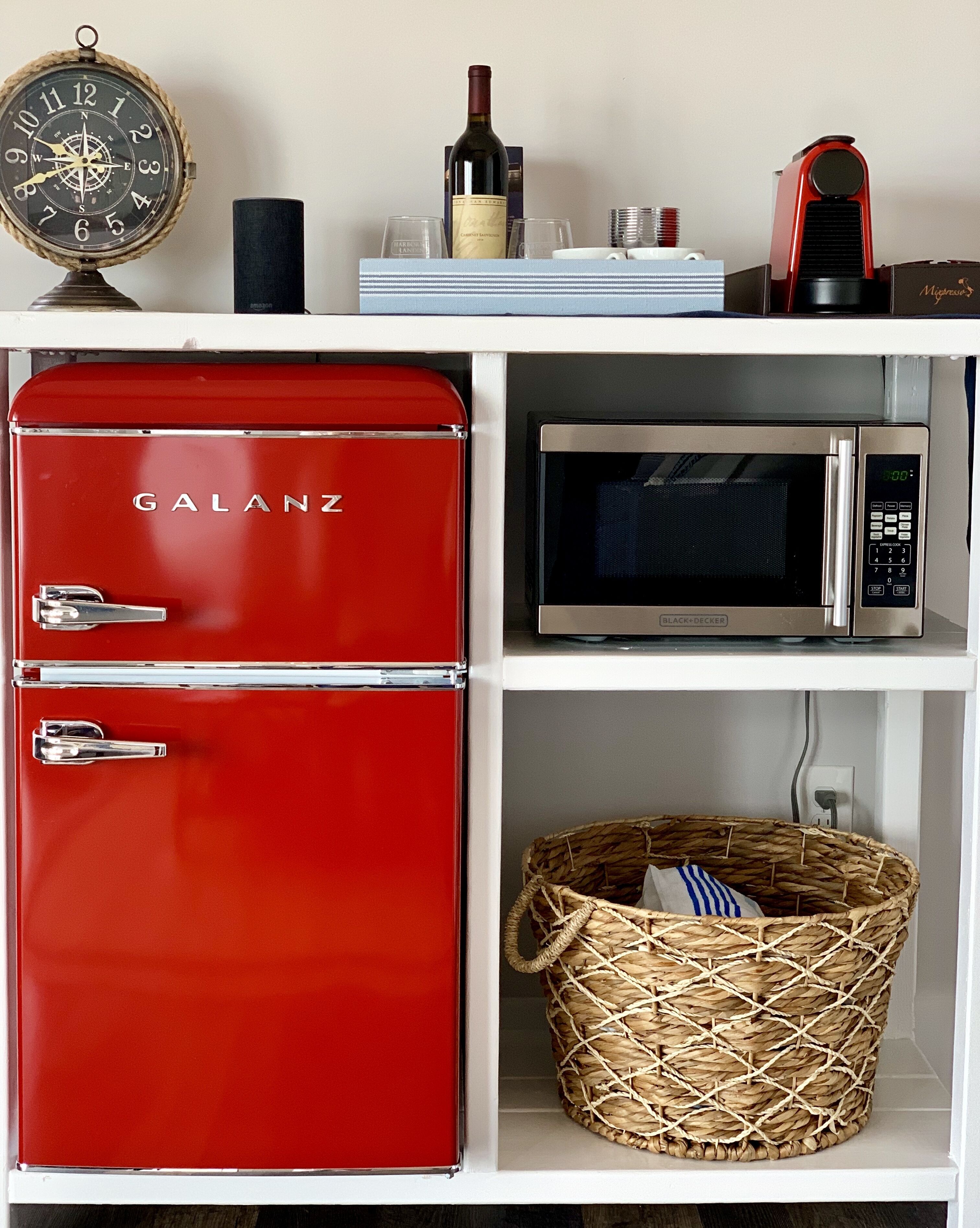 Harbor View Landing,  Mystic CT - The Block Island Waterfront Cottage