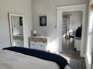 1 bedroom, iron/ironing board, Internet, bed sheets