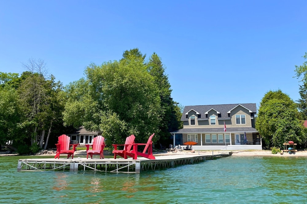 Sunrise Lakehouse!