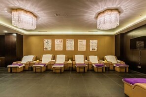 Unclassified image, 2 of 117, button - Jiangsu Yunhu International Conference Center (Yixing)