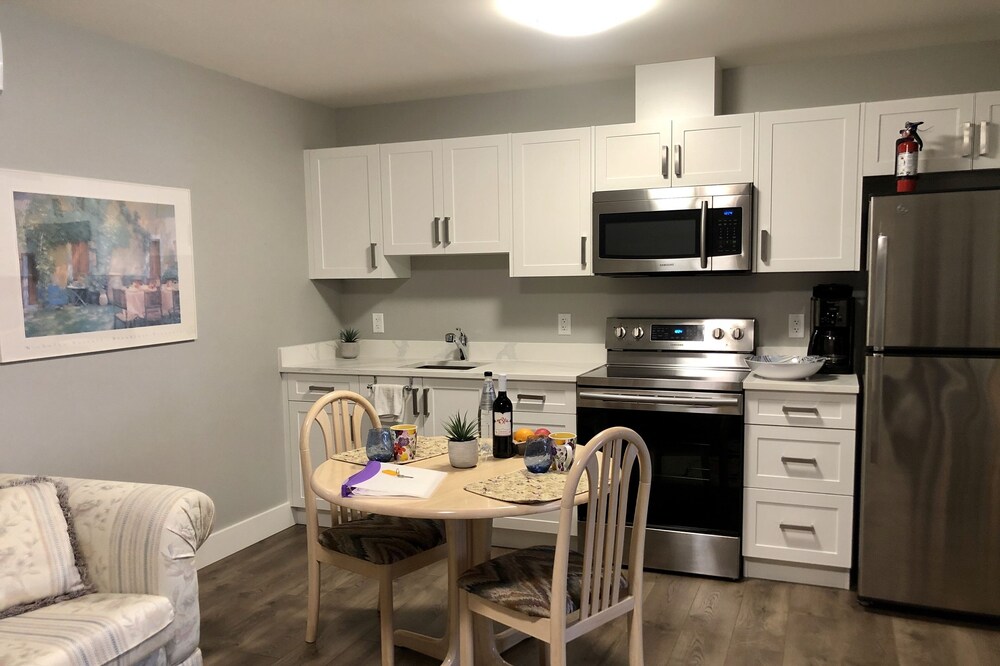 Spotless Pet Friendly Suite in Sooke