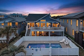 Pool - Sea Monster by Carolina Getaway (Kure Beach)