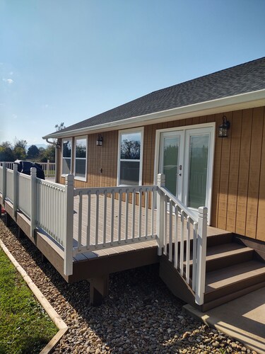  WIDE OPEN! 4 BEDS $189 With MOUNTAIN VIEWS,PET FRIENDLY on 4 ACRES! 