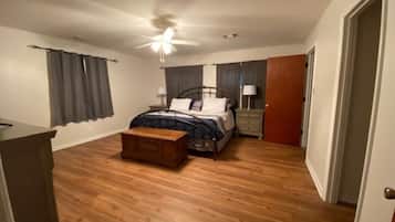 3 bedrooms, iron/ironing board, free WiFi, bed sheets