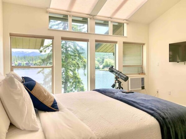 2 間睡房、熨斗/熨衫板、可攜式嬰兒床、免費 Wi-Fi