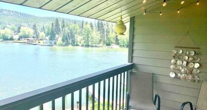 Your Condo on the Lake with amazing views!