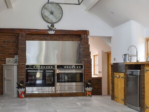 Lavavajillas, periquera y congelador 