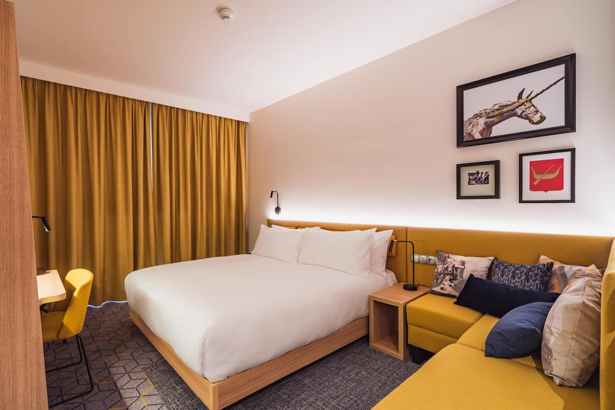 Televisión LED de 55 pulgadas con canales por cable y televisión