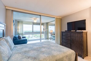 1 bedroom, iron/ironing board, Internet, bed sheets - Unit 76 - 1 Bedroom 1 Bathroom Condominium East View (Sarasota)