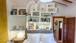 5 soverom, strykejern/-brett, reiseseng for barn og wi-fi