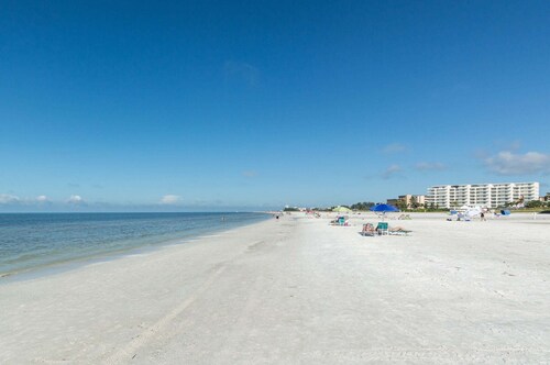 2 bedroom 2 bathroom condominium is located on the Gulf side of our property