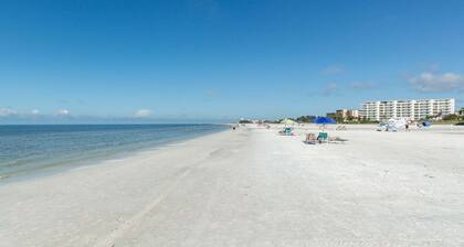 2 bedroom 2 bathroom condominium is located on the Gulf side of our property