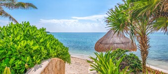 Comfortable and affordable studio, perfect for a couple! Beach access, AC!