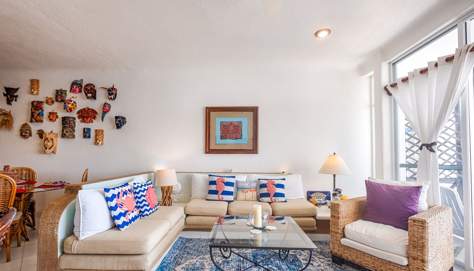 Amazing Views and Location! On the beach with Pool!