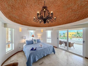 4 bedrooms, free WiFi, bed sheets - 4 BR w/ Pool in Punta Sur (Isla Mujeres)