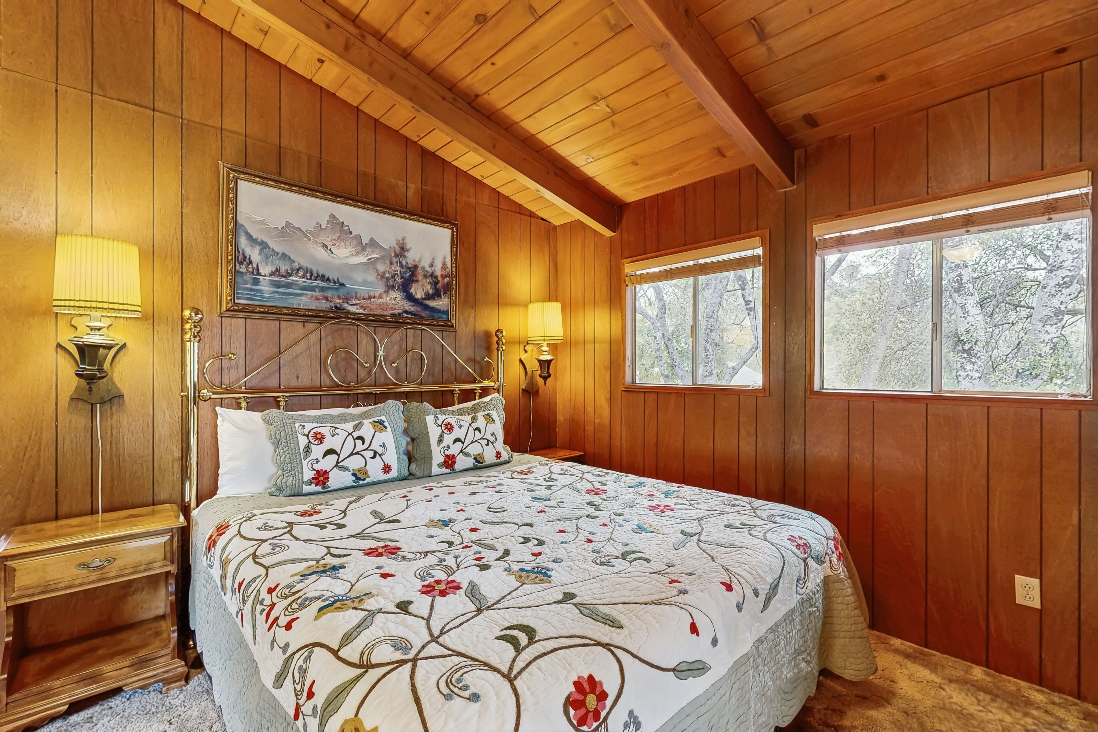3 bedrooms, internet, bed sheets