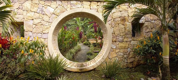 Property grounds - Toucan Suite, Encantada Arenal Adults Only, Wildlife Sanctuary, B&B. Enjoy More! (El Castillo)