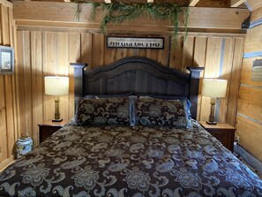2 quartos, ferros/tábuas de passar roupa, Wi-Fi, roupa de cama