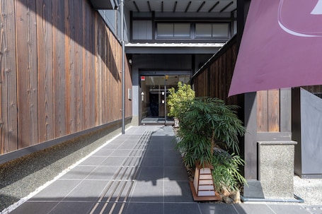 Fachada de la propiedad