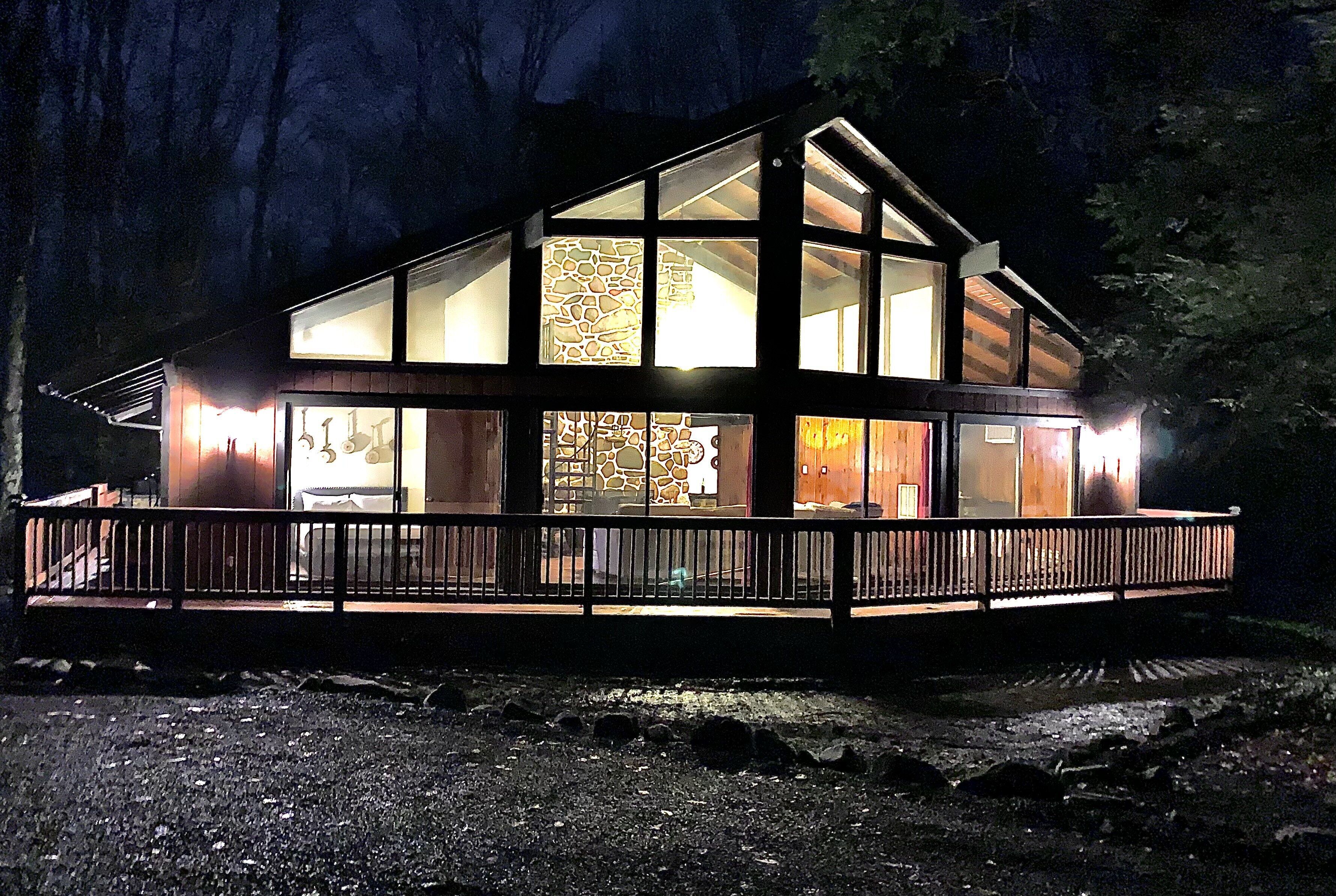 The Kings Cabin in the Pocono Mountains