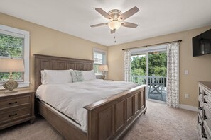 4 bedrooms, iron/ironing board, travel crib, WiFi - Oceanside,Pool,Spa,PinBall,7MinWalk2Beach&Sound New (Corolla)