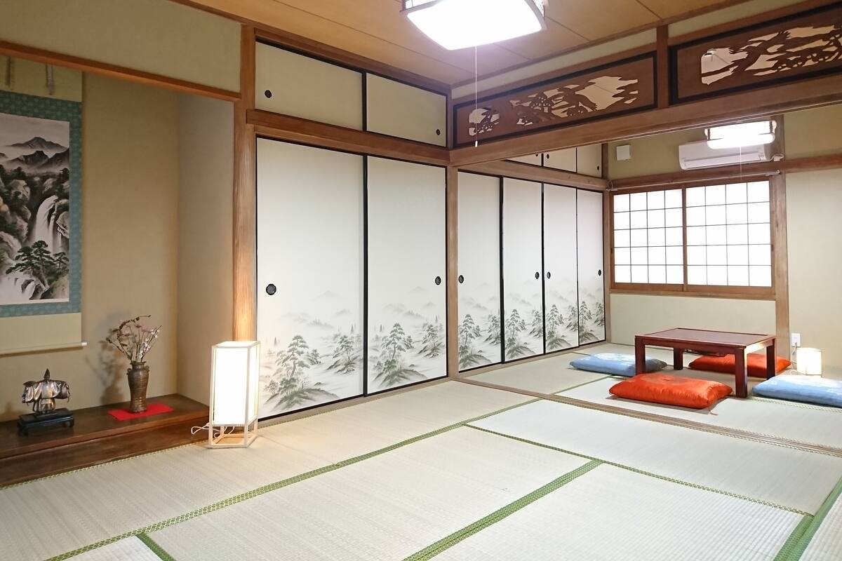 Japanese Large Style Room, Non Smoking | Iron/ironing board, free WiFi, bed sheets
