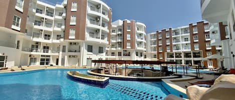 Utomhuspool