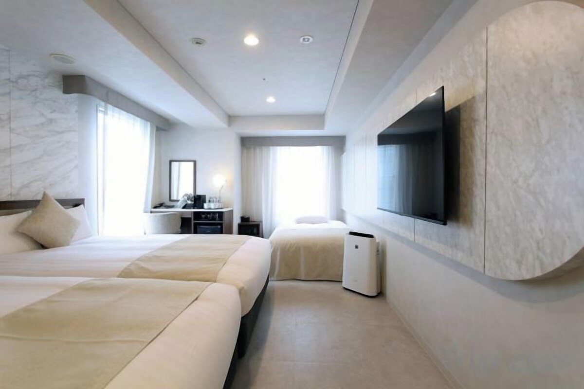 In-room safe, desk, free WiFi, bed sheets