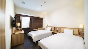 In-room safe, desk, blackout curtains, free WiFi