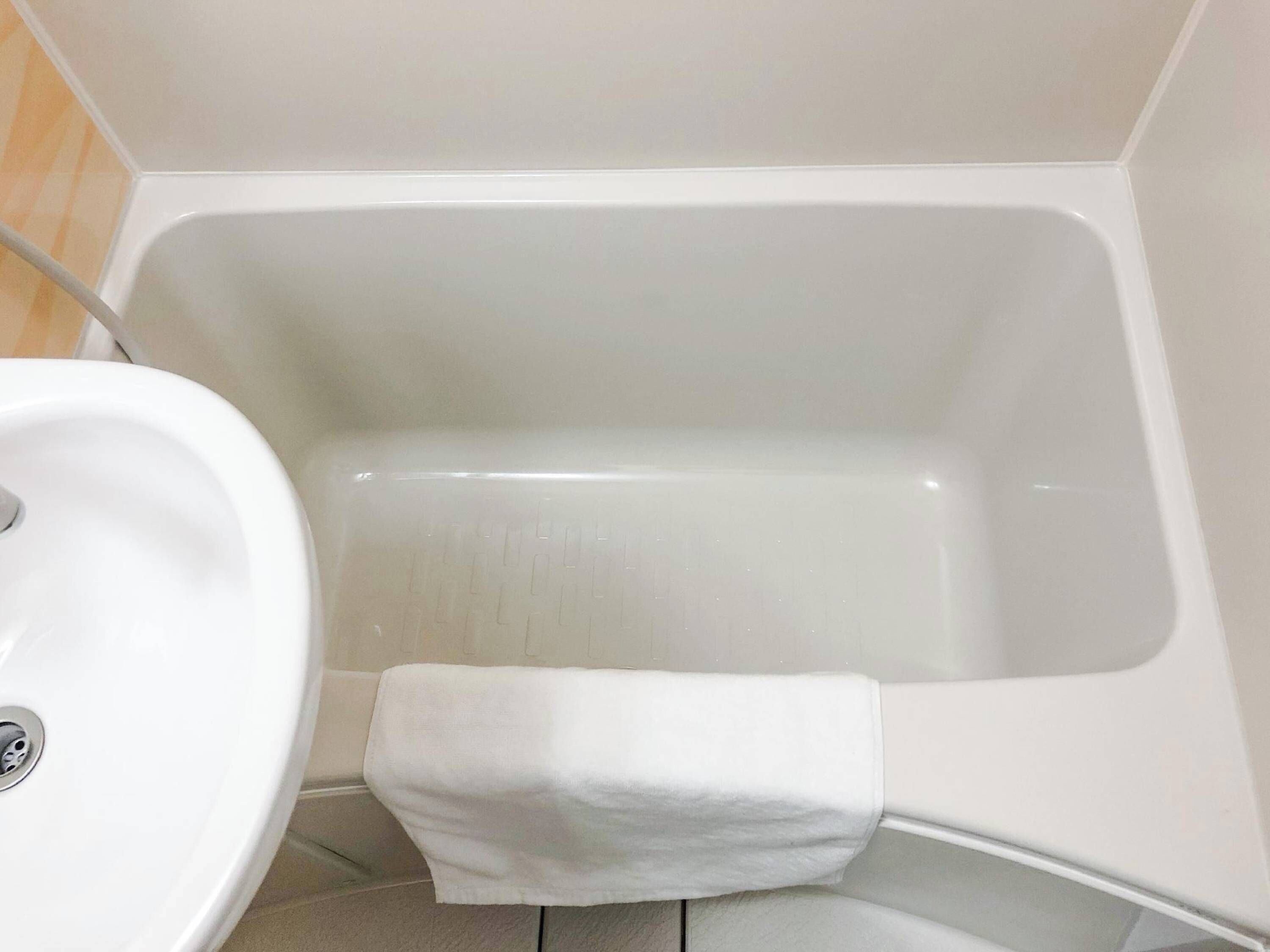 1 bedroom, desk, free wifi, bed sheets