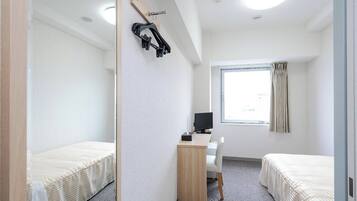 デスク、WiFi (無料)、ベッドシーツ