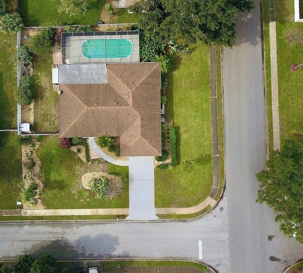Pool - Stylish Home near Beaches - Heated Pool - Oasis (Bradenton)
