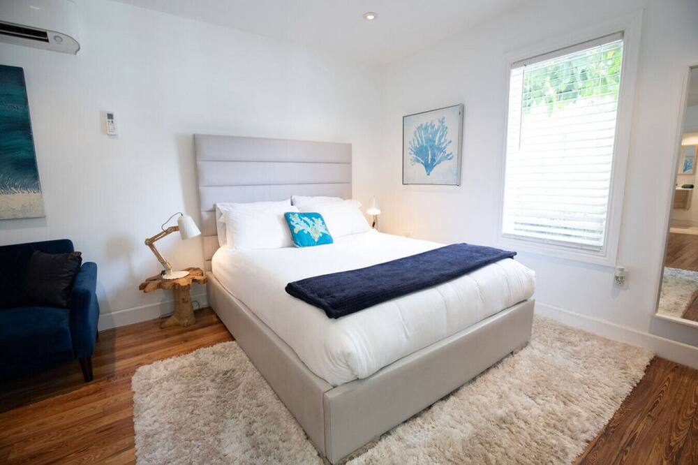 Coral Gables Apartment