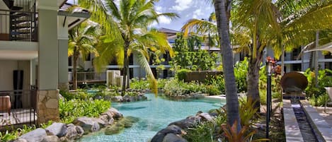 室外泳池、暖水池