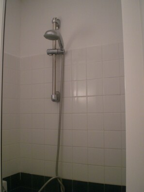 Douche, papier toilette