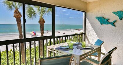 Perfect Slice of Paradise. Direct Beachfront. Heated Pool & Hot Tub. Spectacular Views From Master.