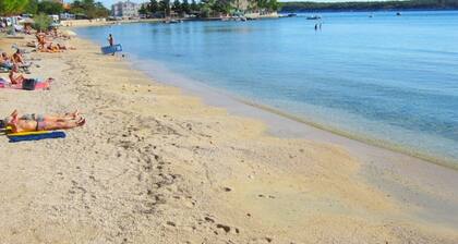 Ferienwohnungen Marija, (16321), Banjol, hr