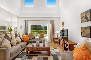TV, DVD player, foosball - Beautiful Home With South Facing Pool in Gated Community - 523 (Davenport)
