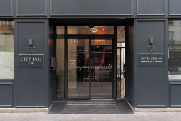 Front of property - City Inn Paris (Paris)