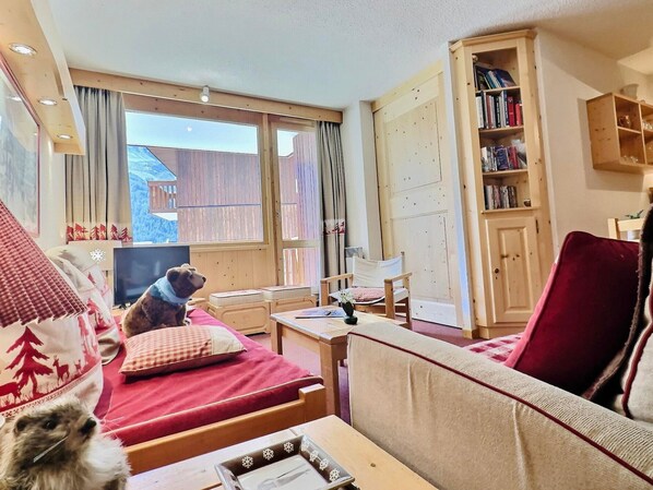 TV - 3-room apartment for 6 pers. with parking 600m from slopes in Val d'Isère (Val-d'Isère)