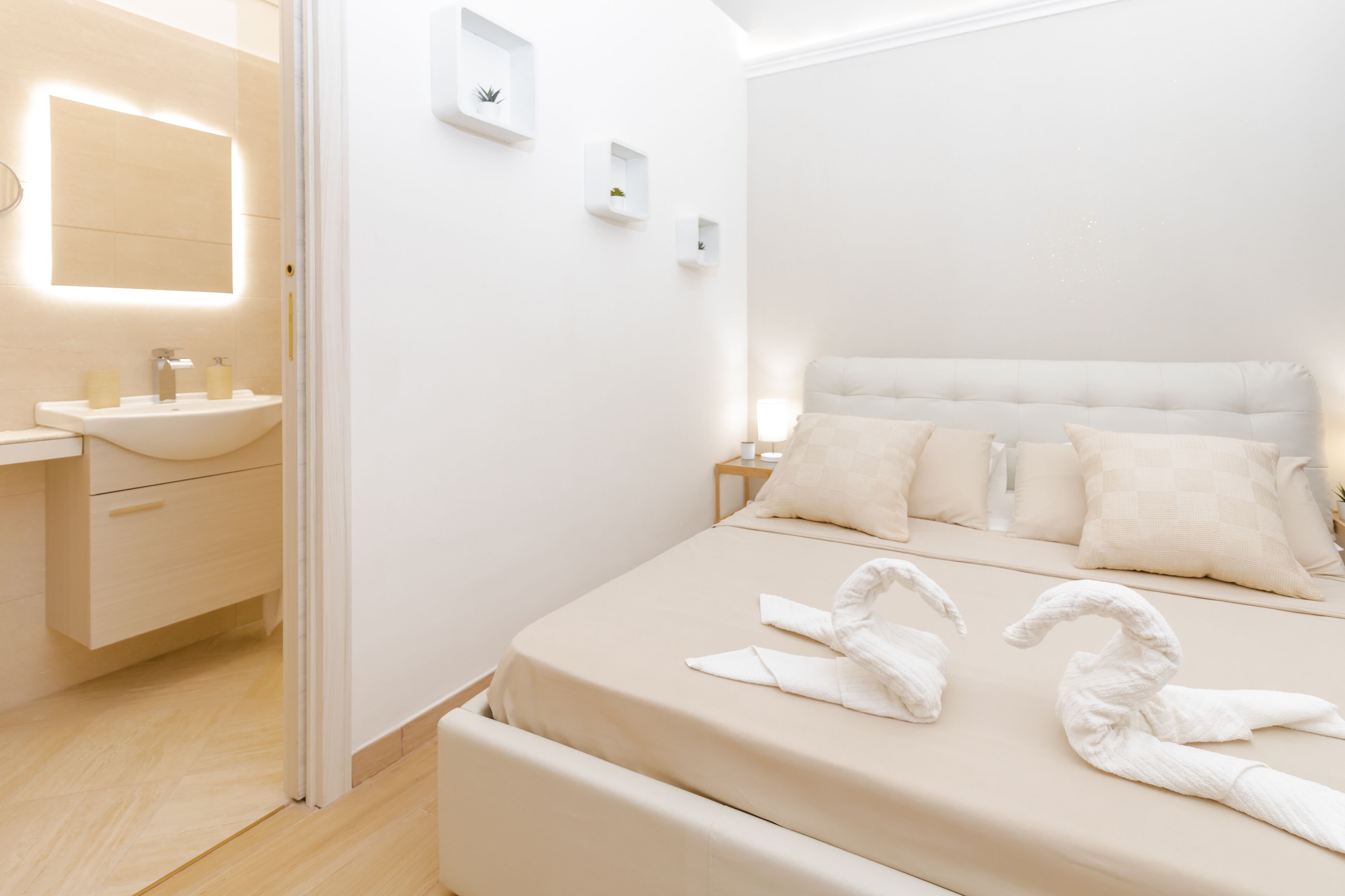 2 camere, ferro/asse da stiro, Wi-Fi gratuito, lenzuola