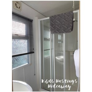 Shower - Beautiful 3-bed Caravan on Holiday Park (St Leonards-On-Sea)