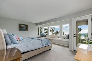 4 bedrooms, desk, iron/ironing board, free WiFi - Above Meeks Bay, Spacious and Beautiful, 180-degree Lake Views.  Sunnyview Lodge By Tahoe Time VR (Tahoma)