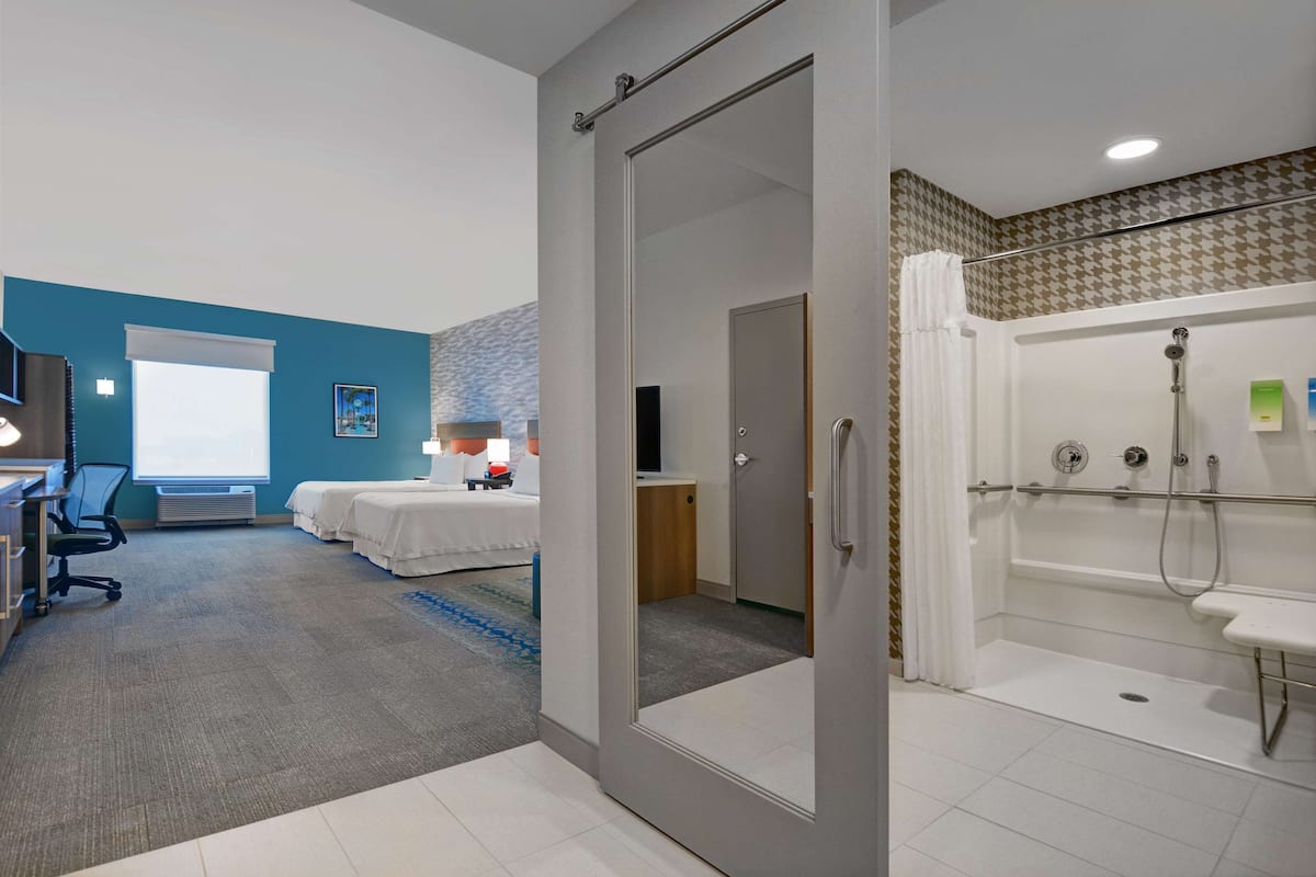 1 bedroom, premium bedding, desk, laptop workspace