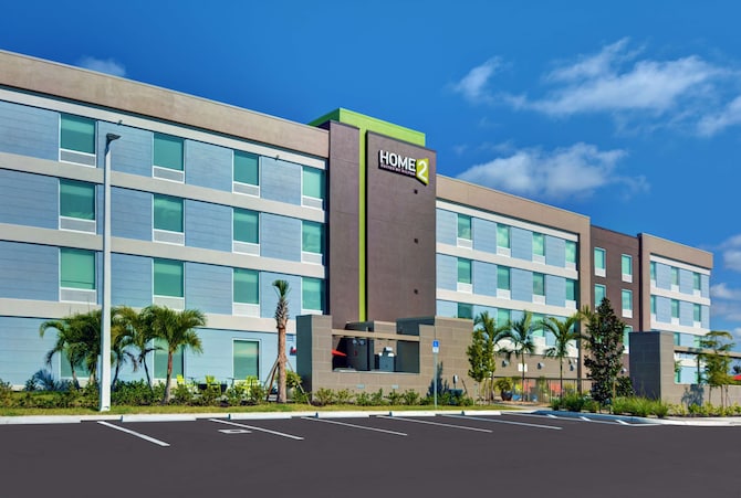 Home2 Suites by Hilton Fort Myers Colonial Blvd: 2022 Room ...
