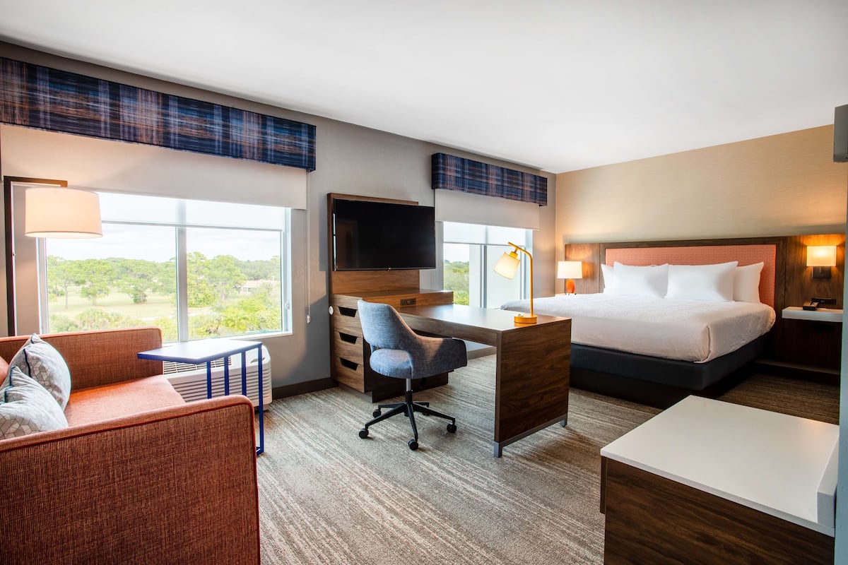 In-room safe, desk, WiFi, bed sheets