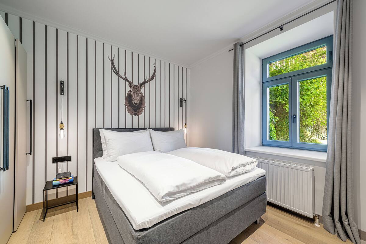 Ropa de cama de alta calidad, edredones de plumas, caja fuerte