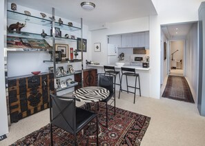 Condo, 2 Bedrooms | Dining