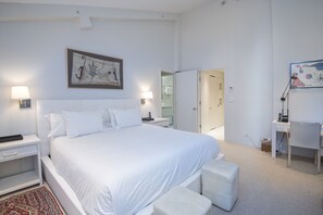Condo, 2 Bedrooms